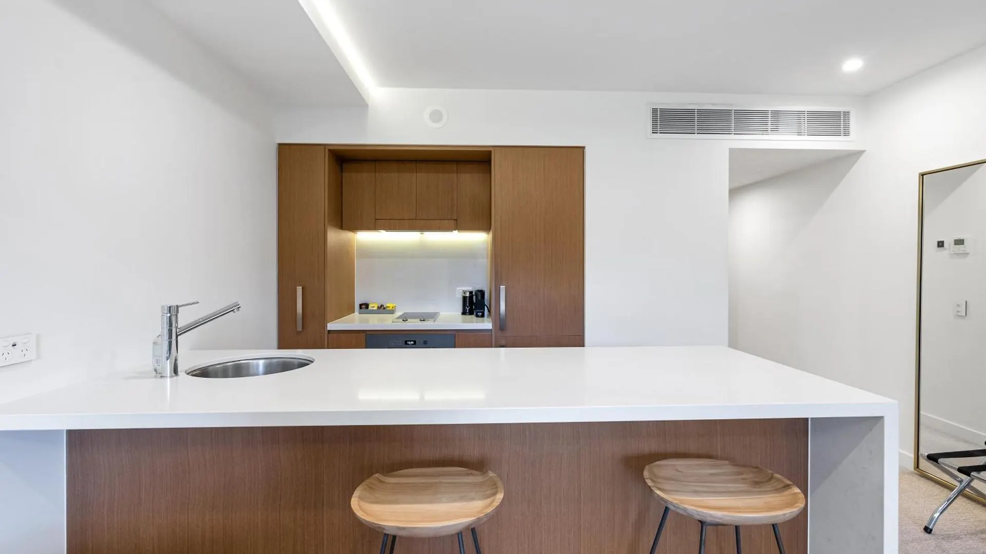 Sapphire Suite - Central Boutique Resort Vibes Cairns 0*,