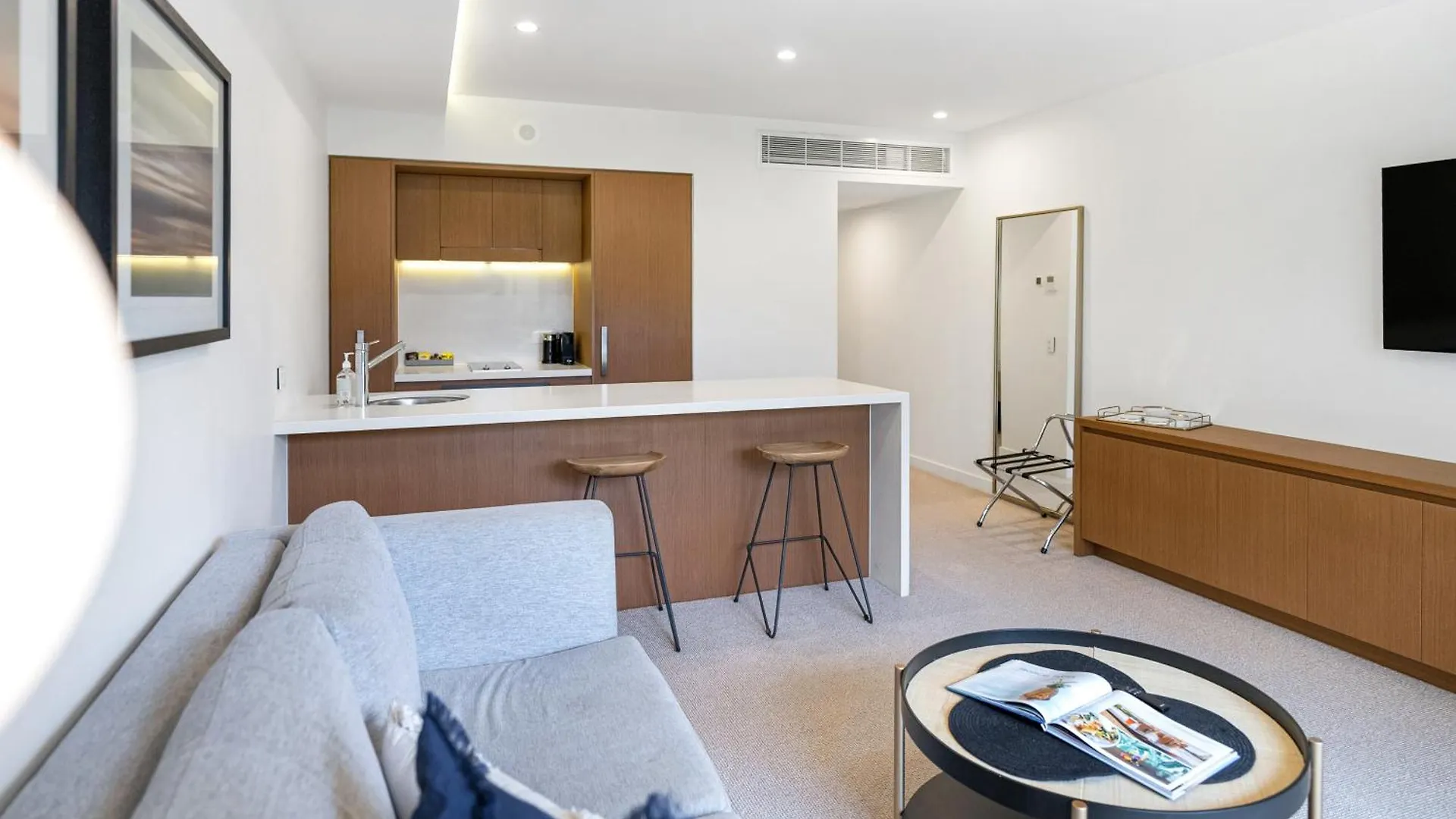 Sapphire Suite - Central Boutique Resort Vibes Cairns